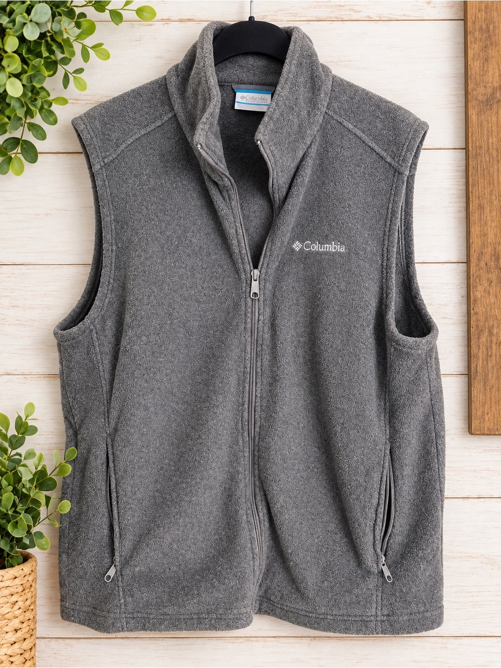 Columbia Men's Charcoal Gray Full-Zip Fleece Vest